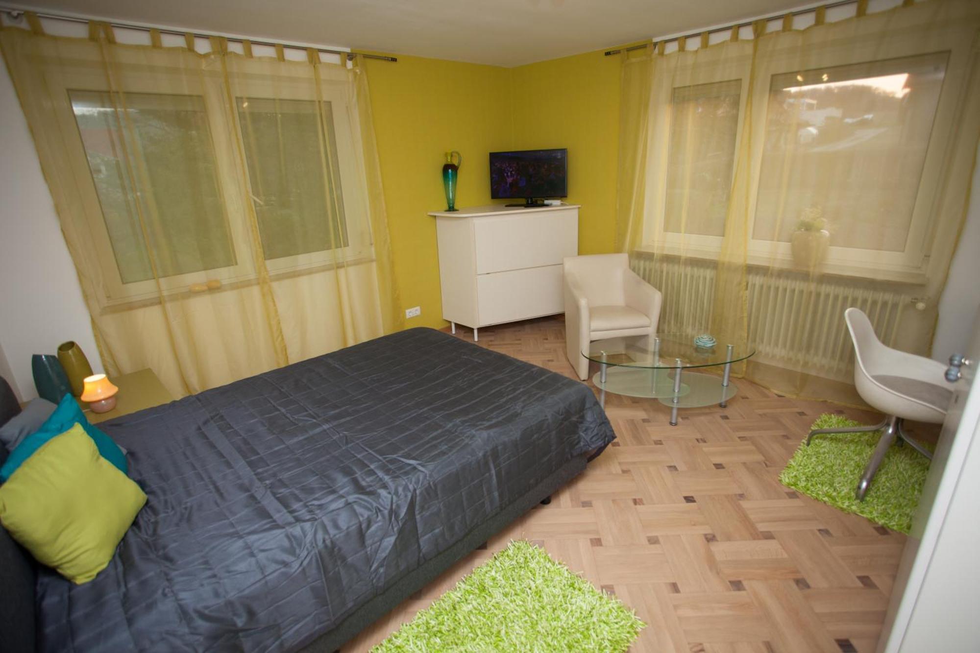 Pension Weinsberger Tal Lowenstein Ruang foto